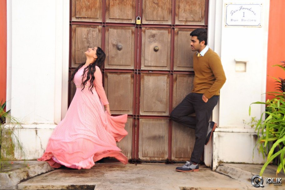 Malli Malli Idi Rani Roju